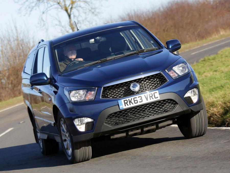  SsangYong Korando Sports 2012 года  (UK) (фото 8 из 12)